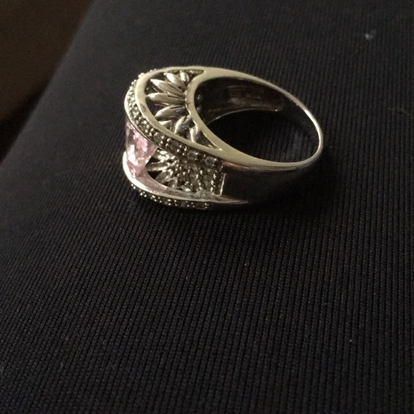 Pink stone sterling ring - Picture 4 of 8